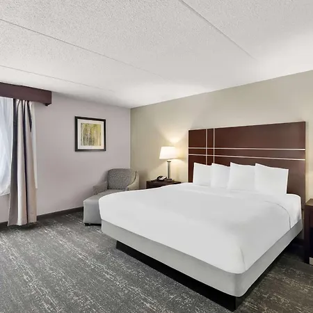 Best Western Luxbury Inn Fort Wayne Exterior photo