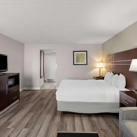 Best Western Luxbury Inn Fort Wayne Exterior photo