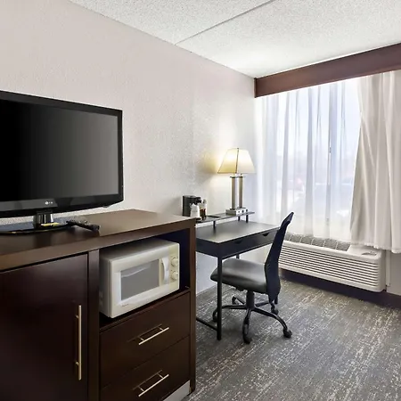 Best Western Luxbury Inn Fort Wayne Exterior photo
