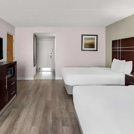 Best Western Luxbury Inn Fort Wayne Exterior photo
