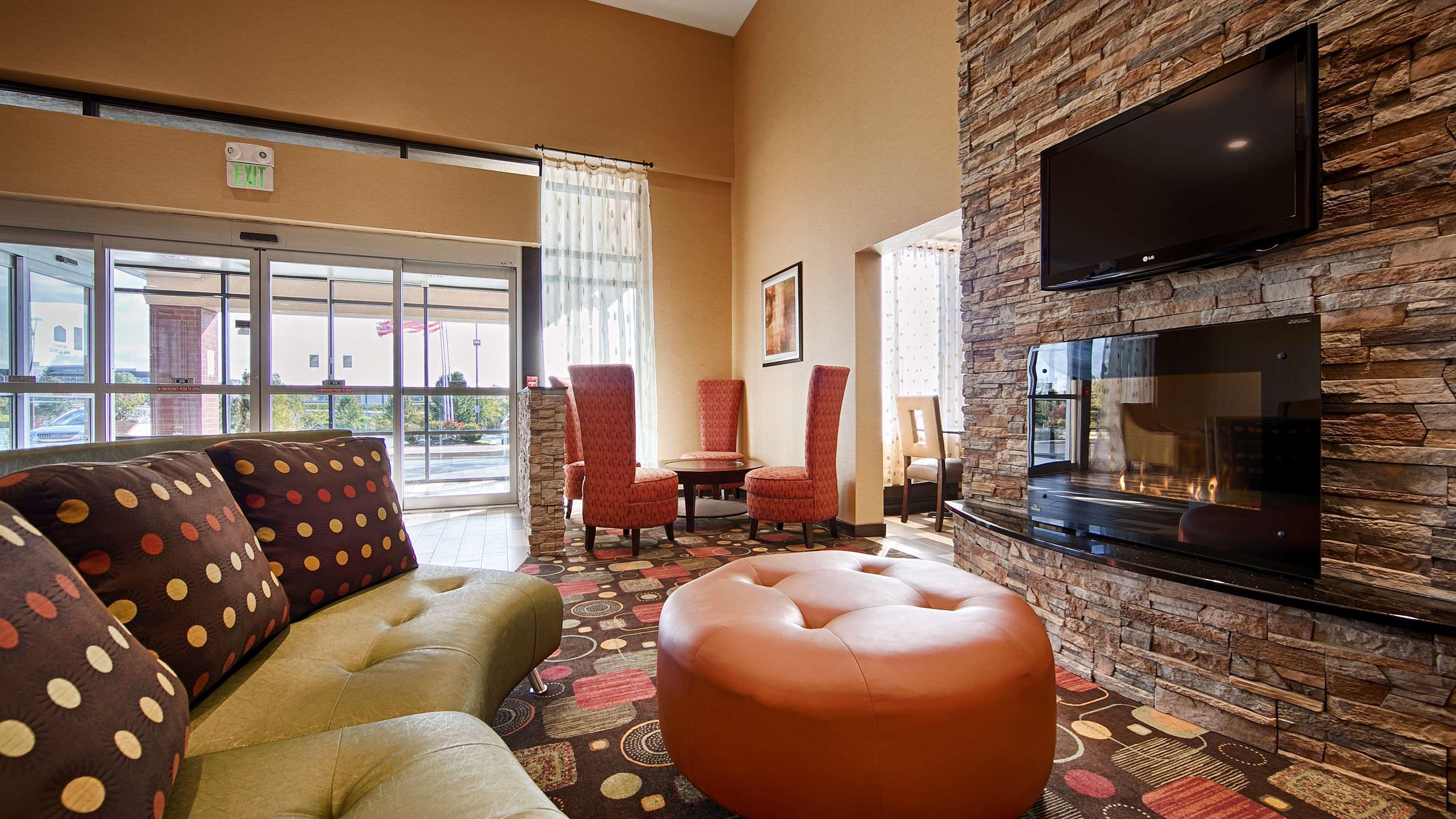 Western Luxbury Wayne Hotel