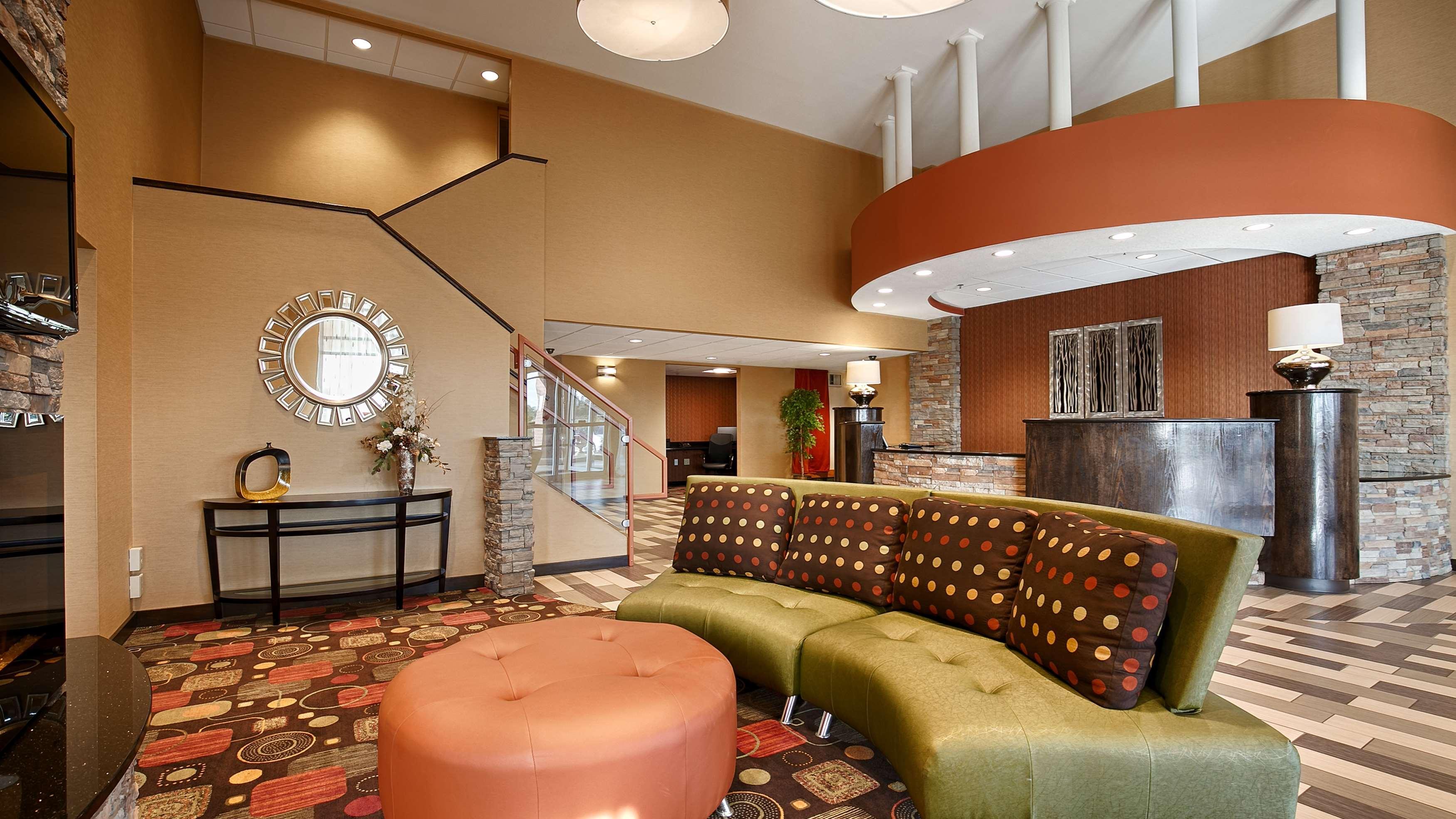 Western Luxbury Wayne Fort Wayne