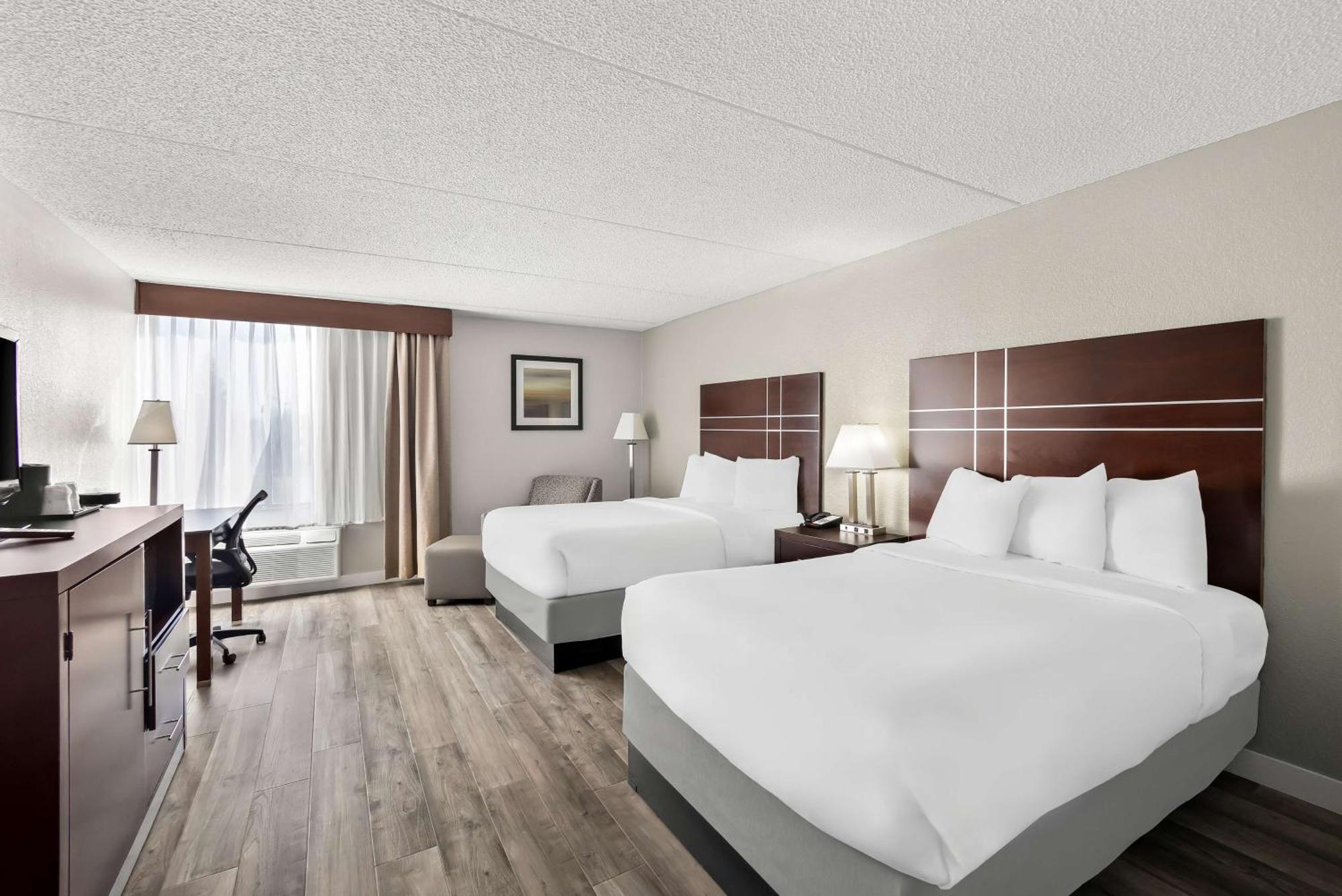 Hotel Western Luxbury Wayne Fort Wayne