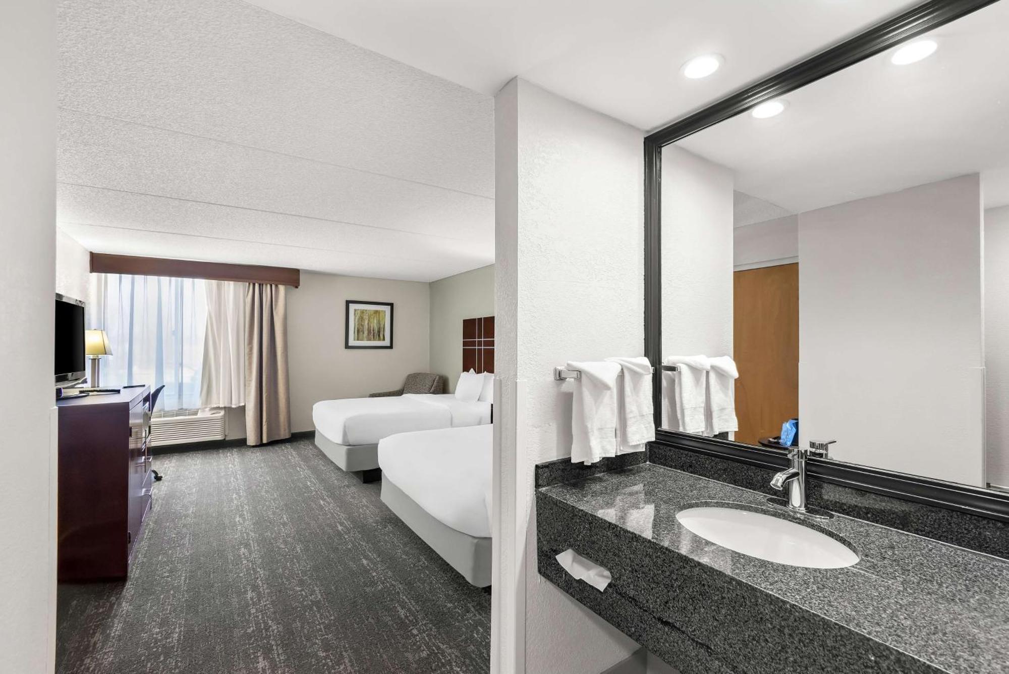 Hotel Western Luxbury Wayne Fort Wayne