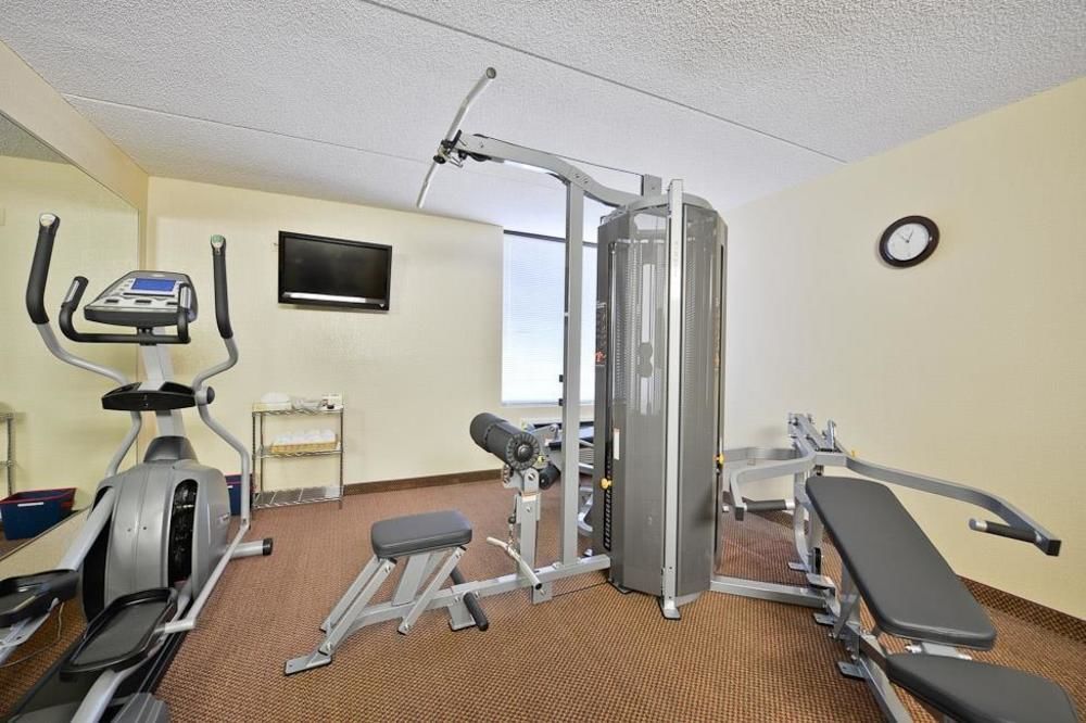 Western Luxbury Wayne 3* Fort Wayne
