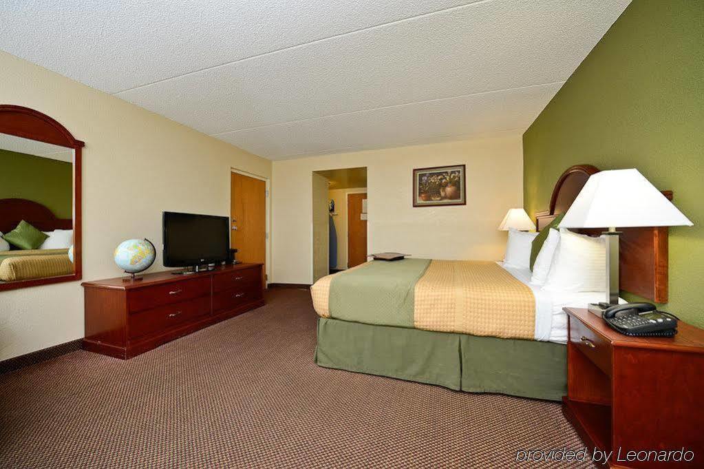 Hotel Western Luxbury Wayne Fort Wayne
