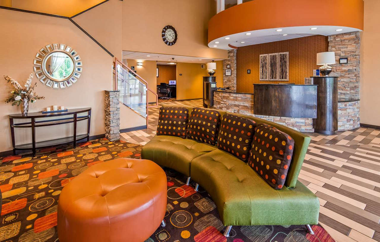 Western Luxbury Wayne Fort Wayne